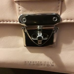 Kenneth Cole Reaction Crossbody bag